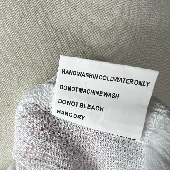 NWT Solitaire by Ravi Khosla White Peasant Top Sz L Red PomPoms Gauze-like Boho - Picture 6 of 7